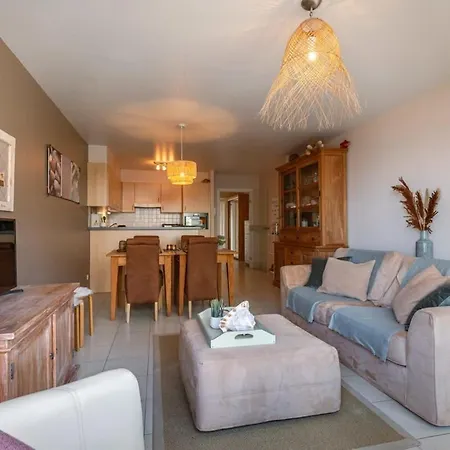 Nyaraló Huswell - Lovely With Lateral Sea View *