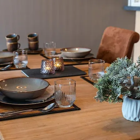 Huswell - Lovely With Lateral Sea View