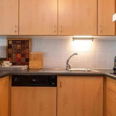 Nyaraló Huswell - Lovely With Lateral Sea View *