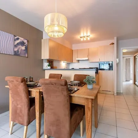 Nyaraló Huswell - Lovely With Lateral Sea View *