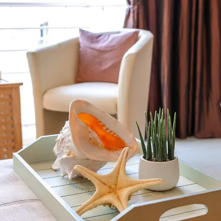 Huswell - Lovely With Lateral Sea View Nyaraló *